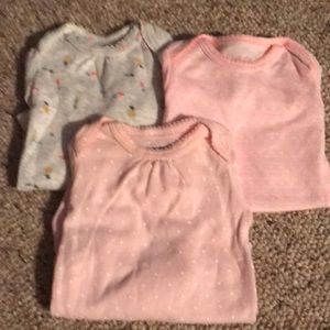 3 bundle of newborn Carter’s onesies